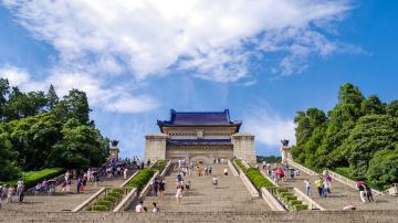 杭州+普陀山+千岛湖+上海+乌镇+苏州+周庄+无锡+扬州+南京14日13晚跟团游