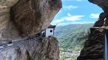 杭州+台州天台山景区+神仙居+临海台州府城墙+温岭+雁荡山+楠溪江风景旅游区10日9晚私家团